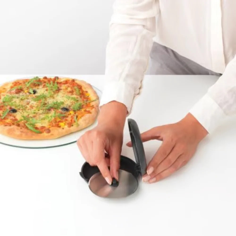 Brabantia丨Tasty+ Pizza Cutter plus Blade Guard 深灰柄薄餅轆｜11cm