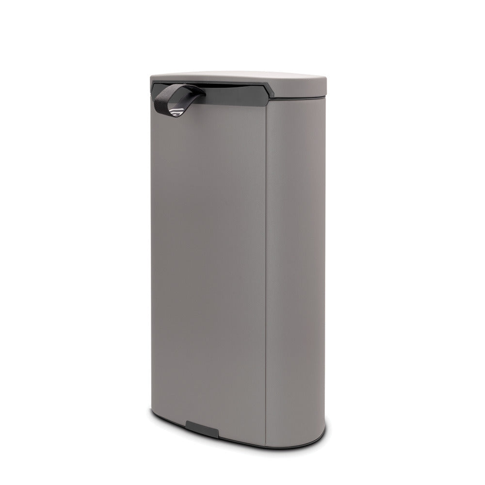 Brabantia｜Pedal Bin Flatback+ 靜音半圓平背腳踏桶 30L｜無印砂鋼