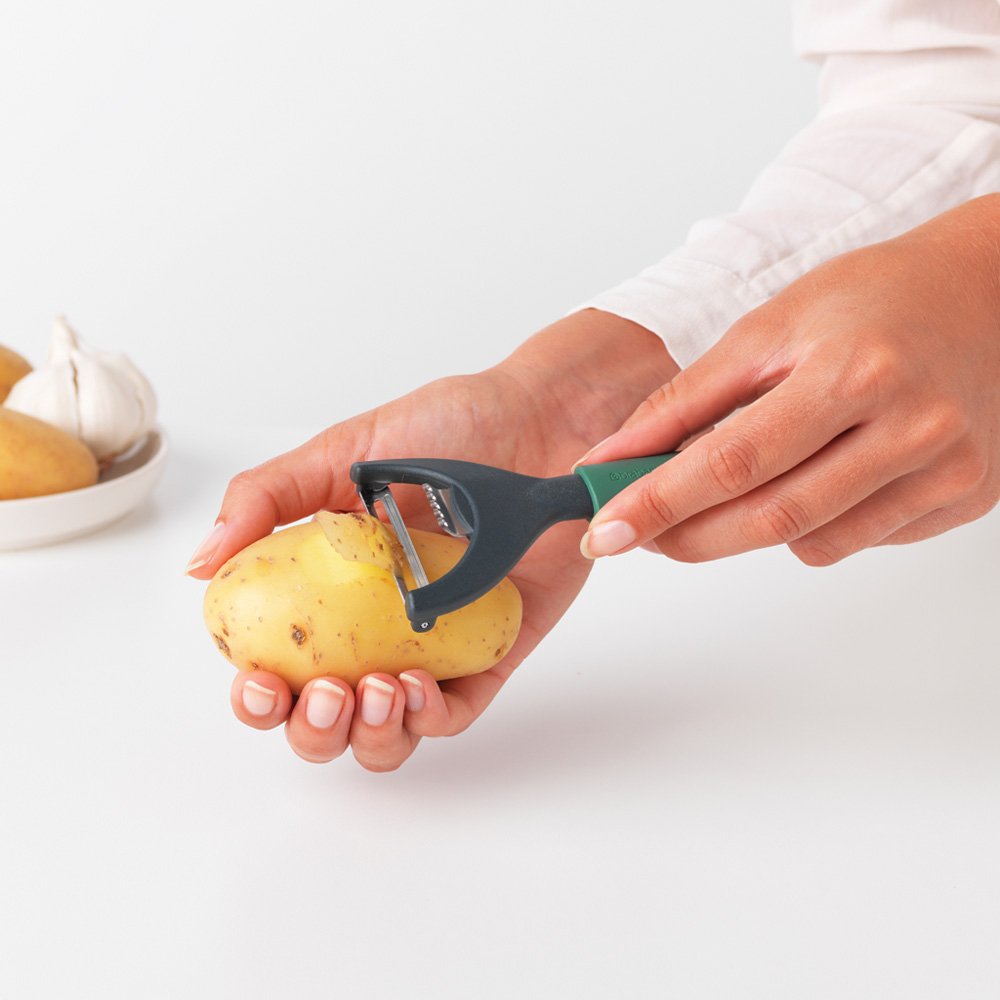 Brabantia｜TASTY+｜Colored handle stainless steel Y-shaped melon shaver PLUS peel scraper｜Fir tree green