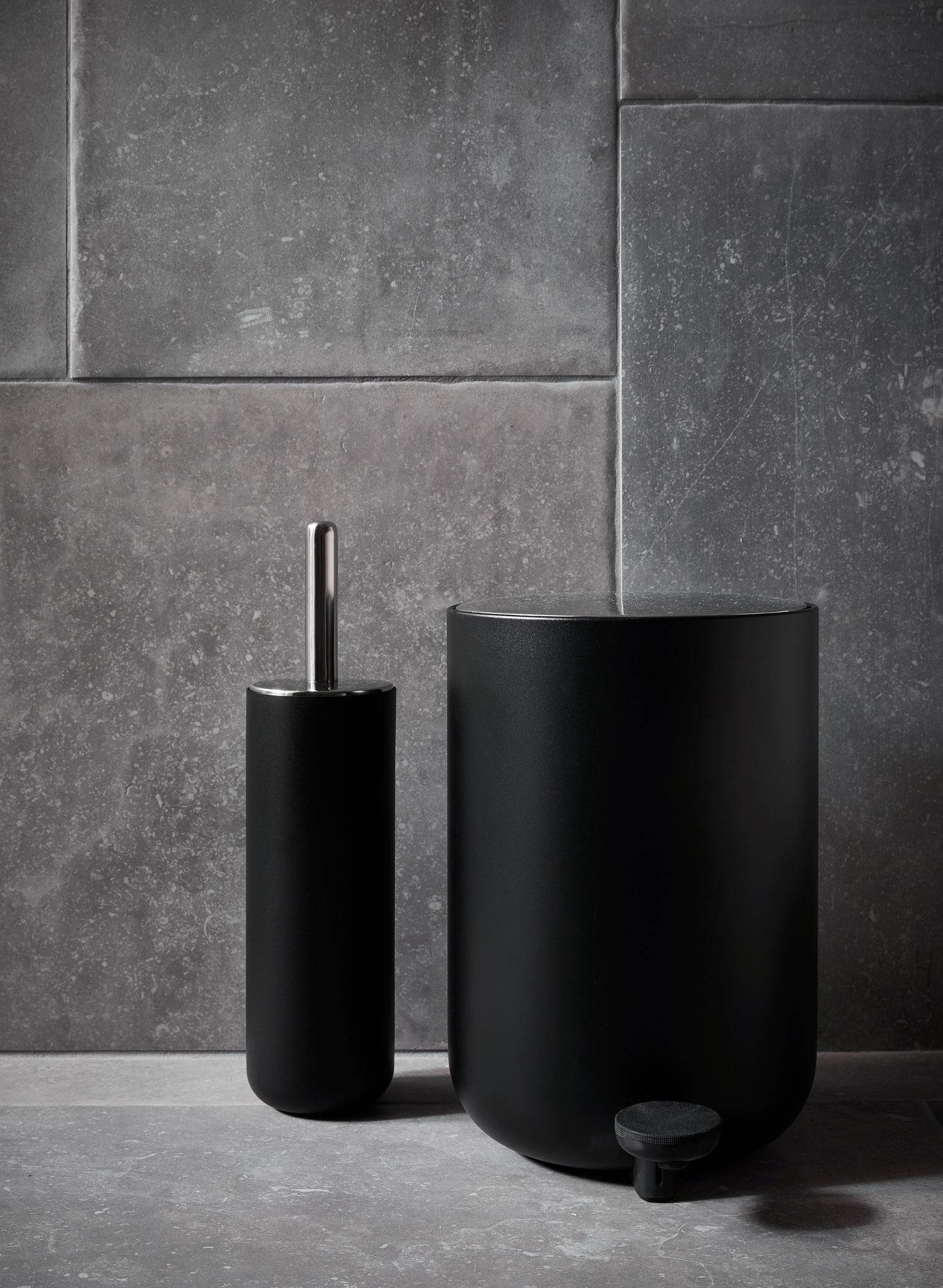 Menu - Denmark｜Norm Architects｜Pedal Bin 圓形靜音腳踏桶 4L｜2種顏色
